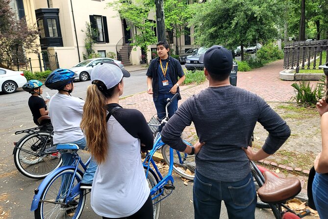 2-Hour Explore Savannah Bike Tour - City Market and Johnson Square: Where You Plan Later and Learn How Downtown Was Made
