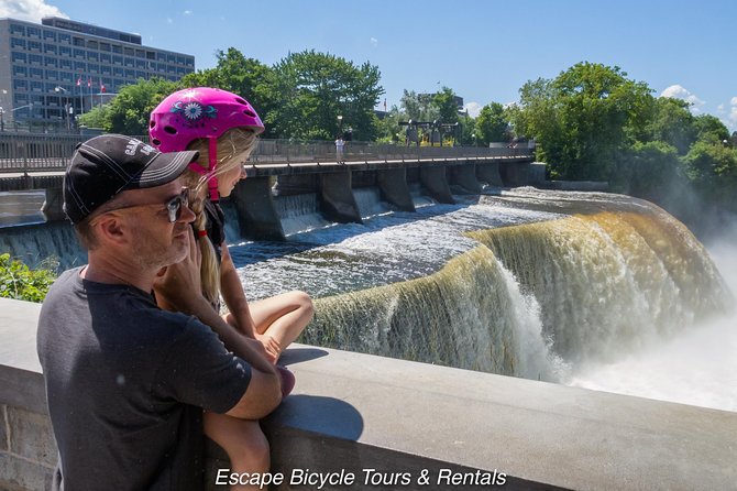 2-Hour Ottawa Express City Bike Tour - National War Memorial to the ByWard Market edges of Ottawa