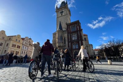 3-hour Complete Prague Bike Tour - Meeting point at Michalská 509/10: how the tour starts smoothly