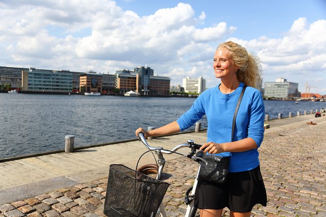 3-hour Culinary Bike Tour in English - King’s New Square smørrebrød plus snaps