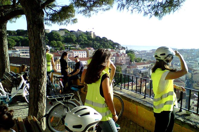 3-Hour Lisbon 7 Hills Electric Bike Tour - Alfama by E-Bike: Narrow Streets, Real Texture, and Easy Pacing