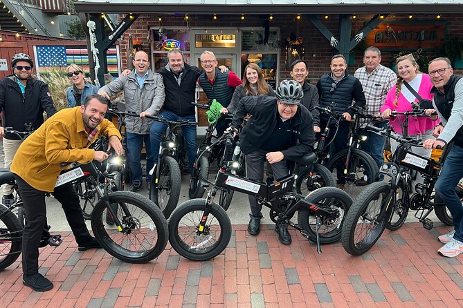 3-Hour Tour de Wilmington E-Bike Tour/Sightseeing/History - Downtown Wilmington districts: from cobblestones to art and industry