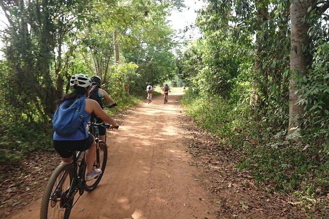 3 Hours Guided Cycling Tour Across Lake Victoria - Price and value: why $60 makes sense for this combo tour