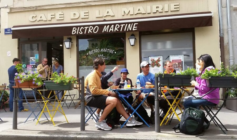 4h Complete Lyon Experience - E-Bike, Tasting & Walk - Vieux Lyon on foot: UNESCO streets, traboules, and courtyards
