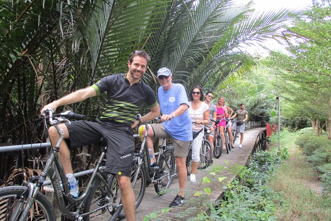 5-Hour Bike Tour of Hidden Bangkok - Guides matter: how a strong host turns a route into a story