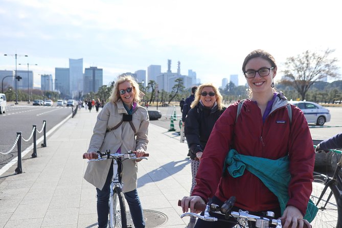 5-Hour Tokyo & Edo Hidden Gem Bike Tour with Lunch - Ryogoku and the Sumida River: a bridge, a view, and sumo-town lunch