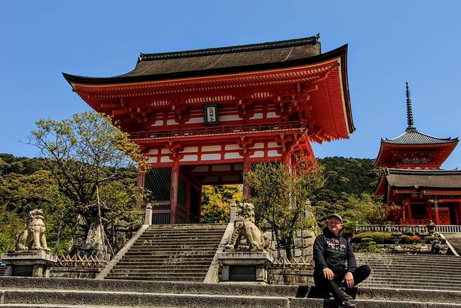 5 Top Highlights of Kyoto Full Day Bike Tour (E-bike option) - Stop 2: Fushimi Inari-taisha and the Red Torii Tunnel