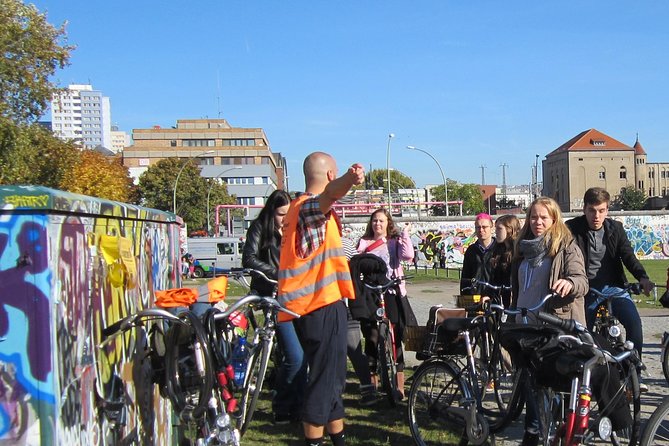 Alternative Berlin Bike Tour - Off the Beaten Tracks in Small Groups - East Berlin by Bike: Oberbaum Bridge, the Spree, and Street-Level Wall Memory