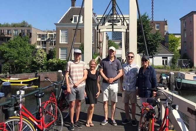 Amsterdam 3 hrs Bike Tour – live guide En/Fr/De/Nl/Sp - Jordaan canals and Westerkerk area: where the stories get specific