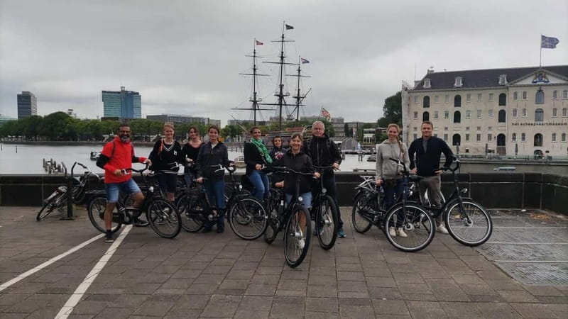 Amsterdam bike tour with a French-speaking guide local! - De Negen Straatjes and Haarlemmerbuurt: streets that feel made for wandering