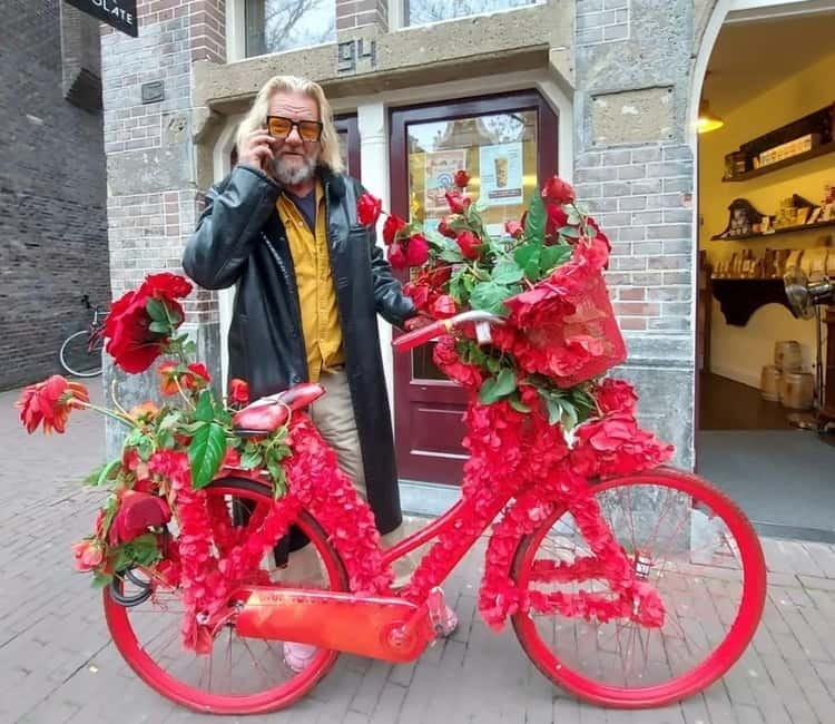 Amsterdam: City Centre, Guided Bike Tour on Flower Bikes - FlowerBike backstory: Warren Gregory’s joy-on-wheels mission
