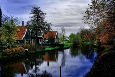 Amsterdam E Bike Tour to the Windmills of Zaanse Schans - Before you go: fitness, bike rules, and what’s actually included