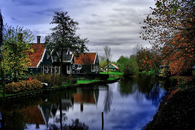 Amsterdam E Bike Tour to the Windmills of Zaanse Schans - Before you go: fitness, bike rules, and what’s actually included