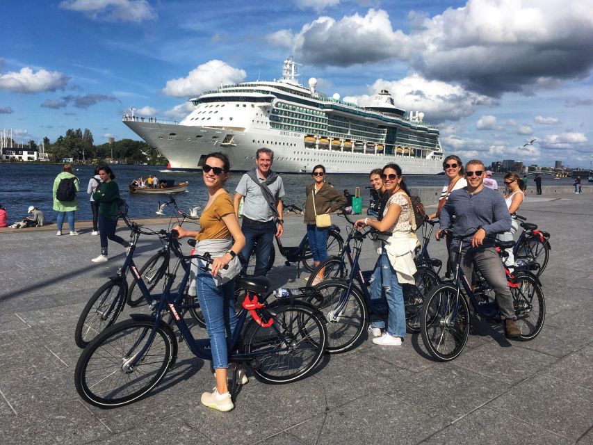 Amsterdam: Explore the City Highlights by Bike - Vondelpark: the easiest pedal break in Amsterdam