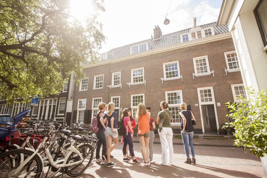 Amsterdam: Hidden Gems & Highlights Guided Bike Tour - Key takeaways before you pedal off