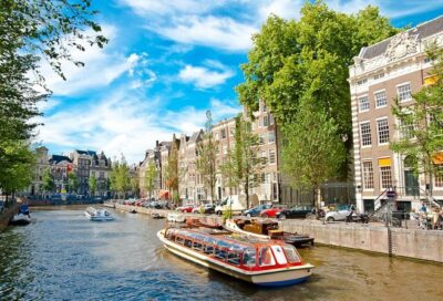 Amsterdam Highlights Bike Tour - Guided in EN/ES/DE/NL - Your guide, your pace, and biking where bikes rule