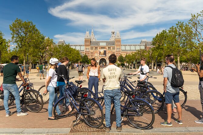 Amsterdam Small-Group Bike Tour With Canal Cruise, Drinks, Cheese - Group Size, Pace, and Bike Comfort: What You Should Expect