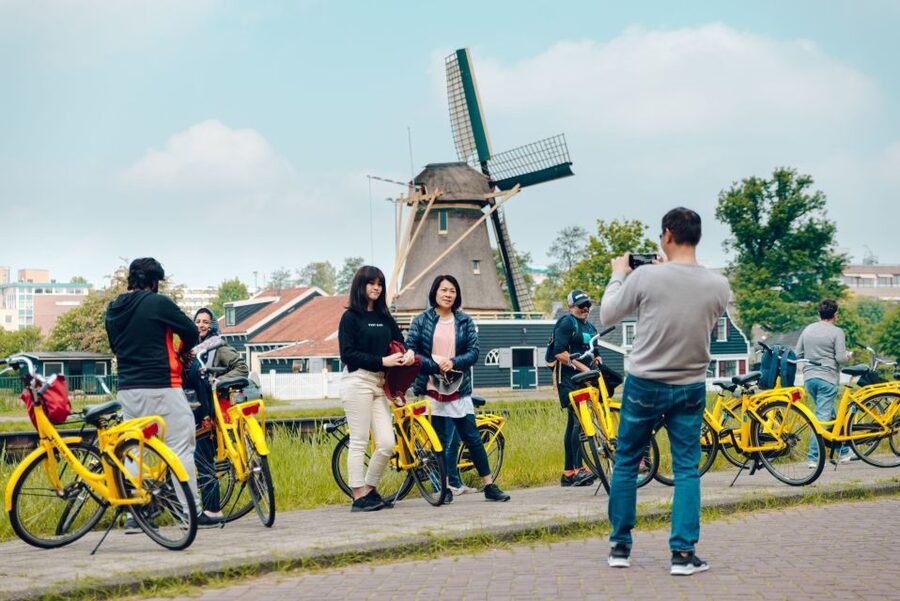 Amsterdam: Waterland District Countryside Villages Bike Tour - The ride itself: flat roads, watery views, and Dutch infrastructure