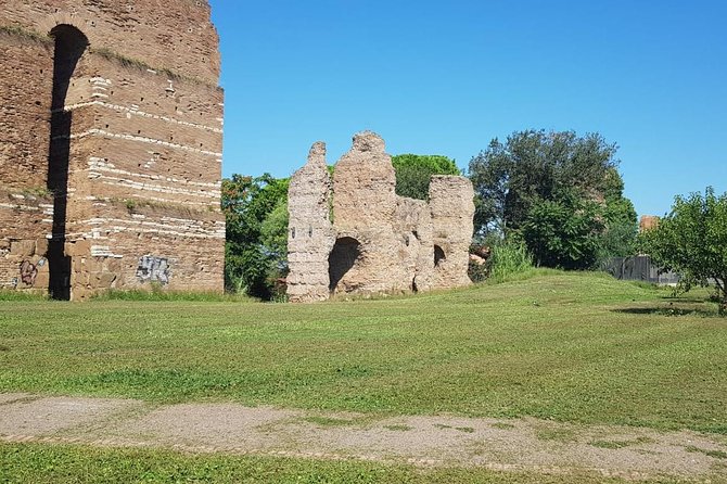 Ancient Appian Way PRIVATE Bike Tour - Villa dei Quintili and Cecilia Metella: power, politics, and tomb architecture
