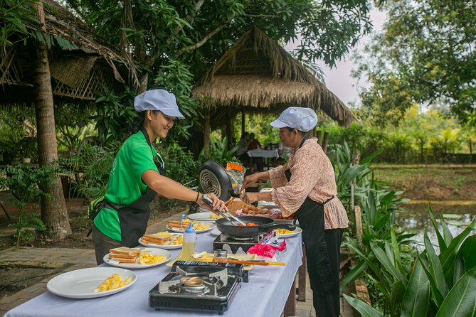 Angkor Sunrise Bike Tour / E-Bike or Tuk Tuk - Bikes, e-bikes, helmets, and the support vehicle plan