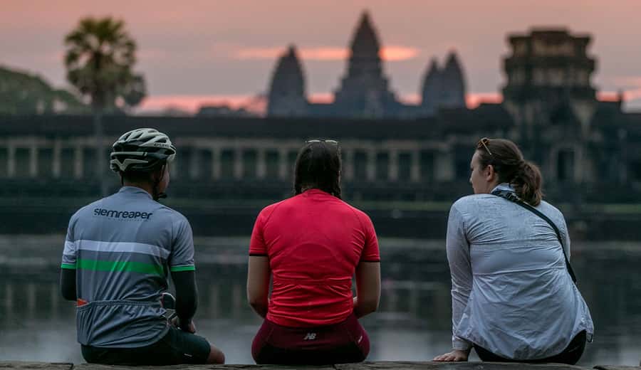 Angkor Wat: Guided Sunrise Bike Tour w/ Breakfast and Lunch - Key highlights worth waking up for