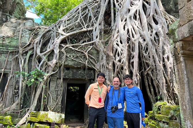 Angkor Wat Sunrise Tour By E-Bike Experience With Breakfast Included - Bayon Temple: the smiling faces that hit different in person
