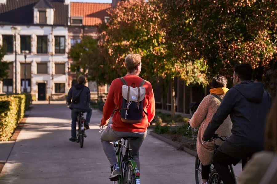 Antwerp: Guided Bike Tour - Gothic Cathedral and Historic Center Stops: Seeing Antwerp’s Signature Look