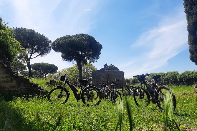 Appian Way Aqueducts Bike Tour (Catacombs & Lunch Option) - Porta San Sebastiano: The City Gate That Sets the Tone