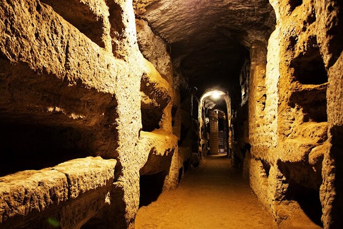 Appian Way Aqueducts Bike Tour with Catacombs & Lunch - Your Small-Group Setup at Roma STARBIKE