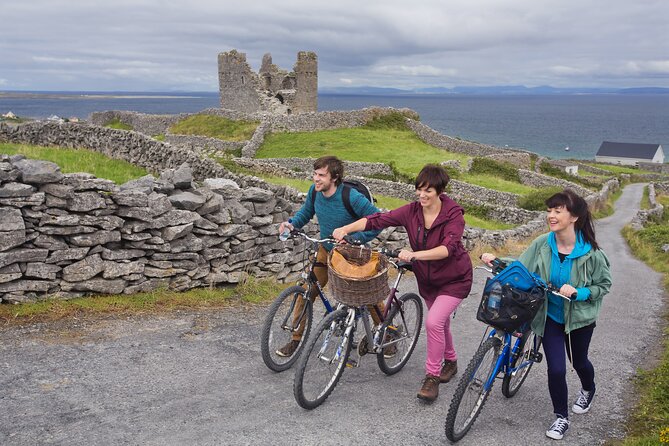Aran Islands Bike Tour with Tea & Scones - Day Trip to Inisheer from Doolin - Pedal the Island: Graveyards, Shipwrecks, and Castles