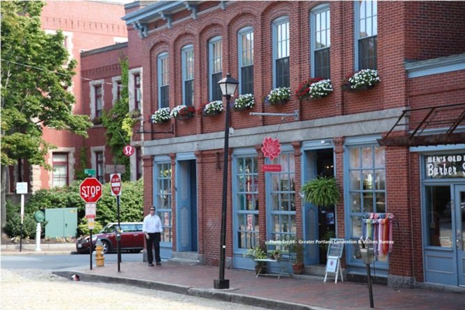 Around The Peninsula Bike Tour - Stop 3: Old Port in short, focused time