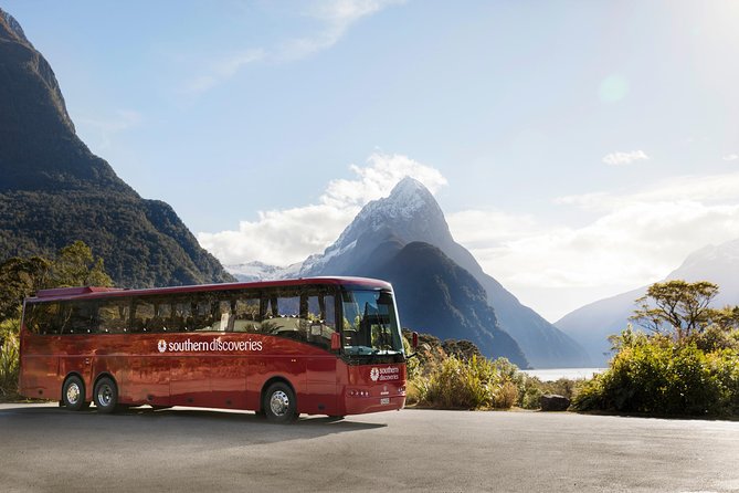 Arrowtown to Queenstown Bike Tour with Shuttle - Lake Wakatipu and the Southern Discoveries Bridge Finish