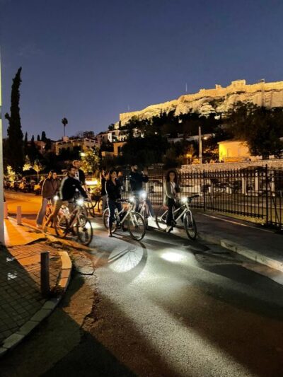 Athens: 2-Hour Highlights Tour by E-Bike After Sunset - Finding We Bike Athens near Thisseio Metro (without overthinking it)