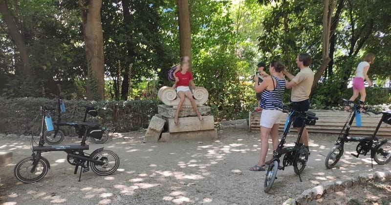 Athens: Discover the City Electric Bike Tour - Monastiraki and Psyrri: the fun city energy that makes it feel real