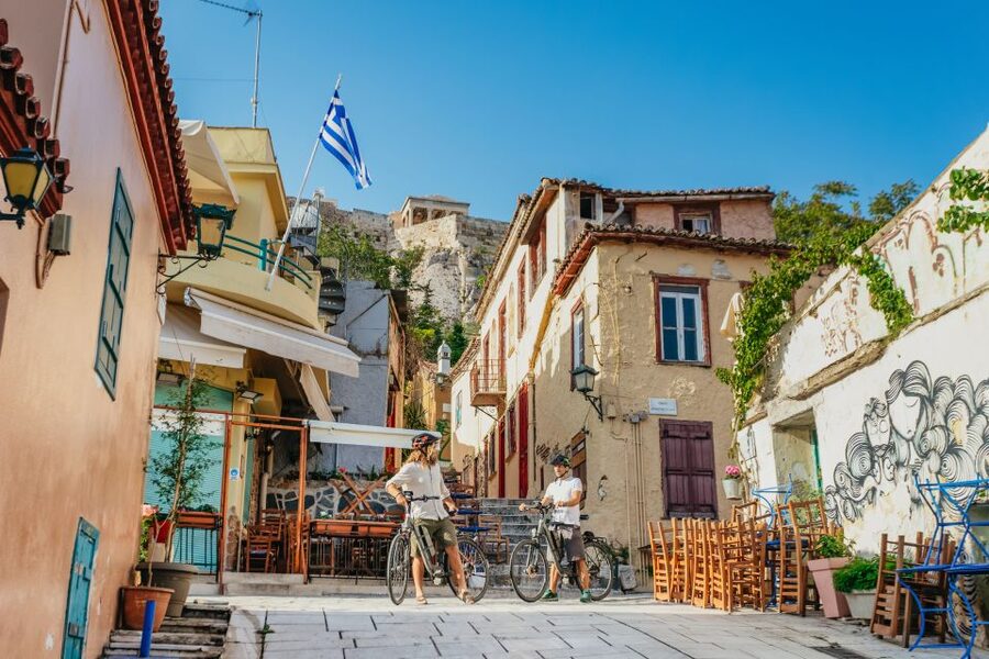 Athens: Old Town Highlights Guided E-Bike Tour - What the guides do well (and why it shows in the ride)