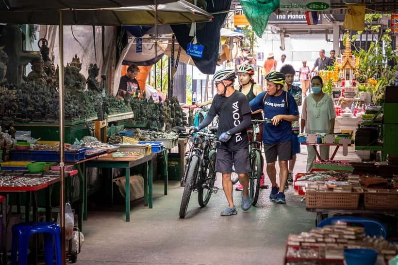 Bangkok: Backstreets and Historic Temples Bike Tour - Key things to know before you ride