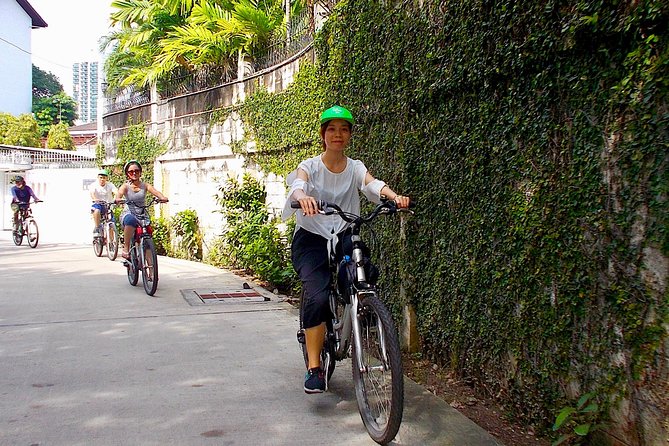 Bangkok Green Oasis 4-Hour Bike Tour with Boat Ride - Logistics that matter: meeting point, pace, and what to bring