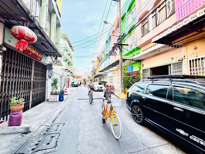 Bangkok: Temples, Canals & Local Life Bike Tour - Wat Nak Prok and canal-side calm on the way through