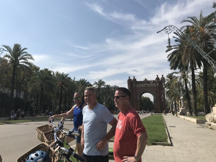 Barcelona: 2.5-Hour Bike or E-Bike Historical Tour - How the e-bike changes the experience (and who should choose it)