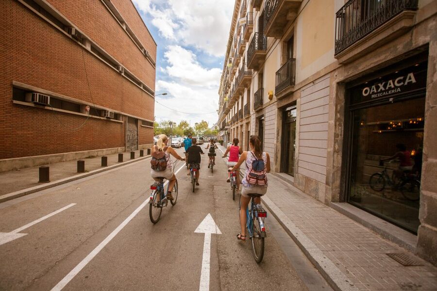 Barcelona Beach 3-Hour Bike Tour - Cycling comfort and safety: what makes this ride feel easy