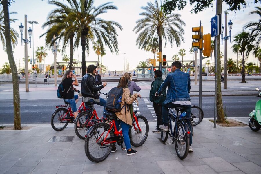 Barcelona Bike Tour by Night with Cava - Group size, pacing, and street realism (the stuff that matters)