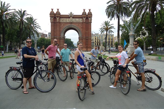 Barcelona City Highlights Bike Tour - Arco di Triomfo and Parc de la Ciutadella: History Plus Breathing Room