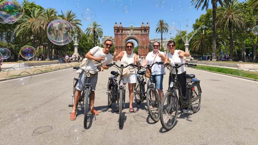 Barcelona: City Highlights Bike Tour with Locals - Price and Value: What $32 Covers (and What It Doesn’t)