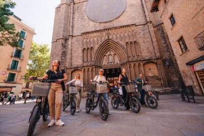 Barcelona E-Bike, Cable Car & Boat - Getting started at 9:30 and staying on schedule