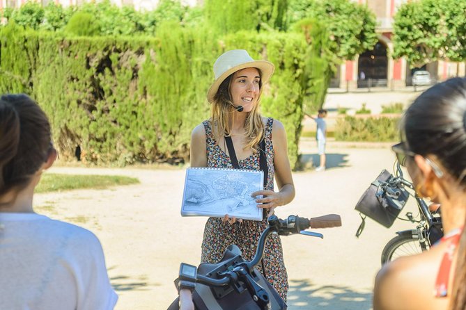 Barcelona E-Bike Small Group Tour with Tapas & Wine Tasting - Tapas and wine tasting: what you’ll actually eat and drink
