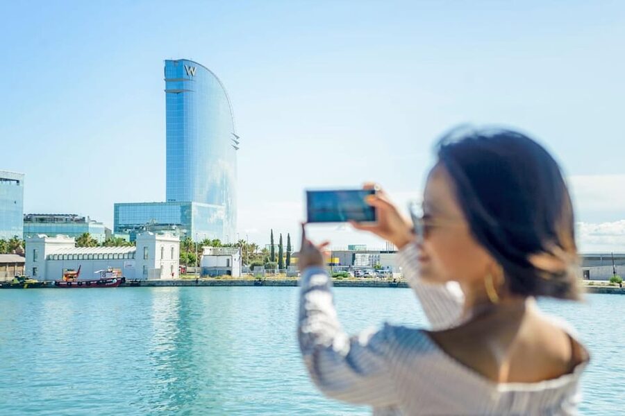 Barcelona: E-Bike Tour with Montjuic Cable Car & Boat Ride - Price and what you actually get for $191
