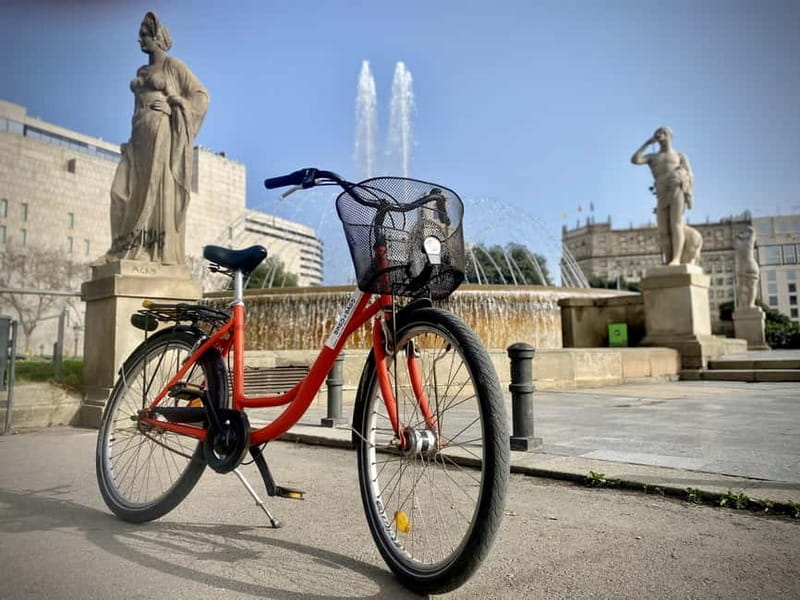 Barcelona: Full-Day Bike/E-Bike Rental with Helmet and Lock - Picking up your bike near Sagrada Familia (and why the location helps)