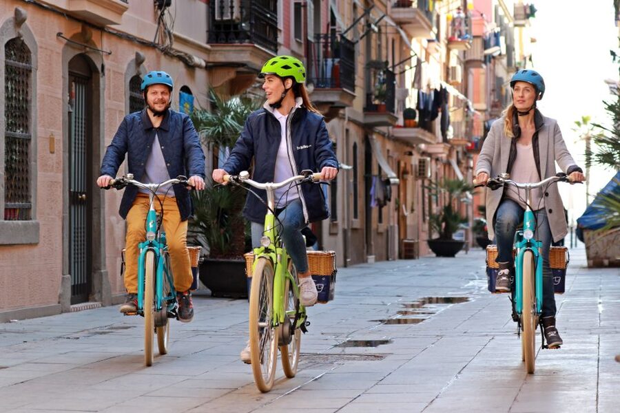 Barcelona: Montjuic Hill E-Bike Tour - Parc de la Ciutadella to Port Vell: the city’s best “before the climb” transition