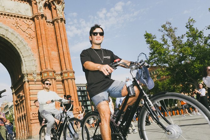 Barcelona’s Most Fun E-Bike Tour: Gaudí & City Stories - The Route: From La Barceloneta’s Beach Air to Gaudí’s Biggest Names