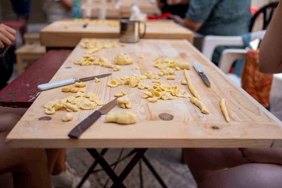 Bari: Bike Tour & Pasta Making Experience - The moment you meet Nonna Maria (and shape orecchiette)